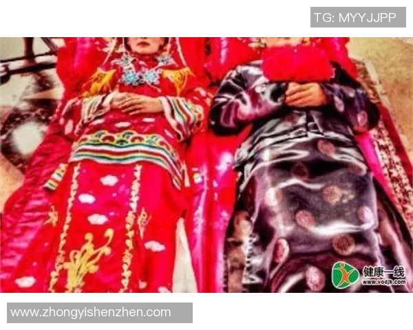 足球巨星太太女友们的生活揭秘：风光背后不为人知的故事